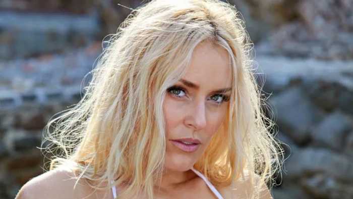 Lindsey Vonn was photographed by Walter Chin in Puerto Vallarta, Mexico.